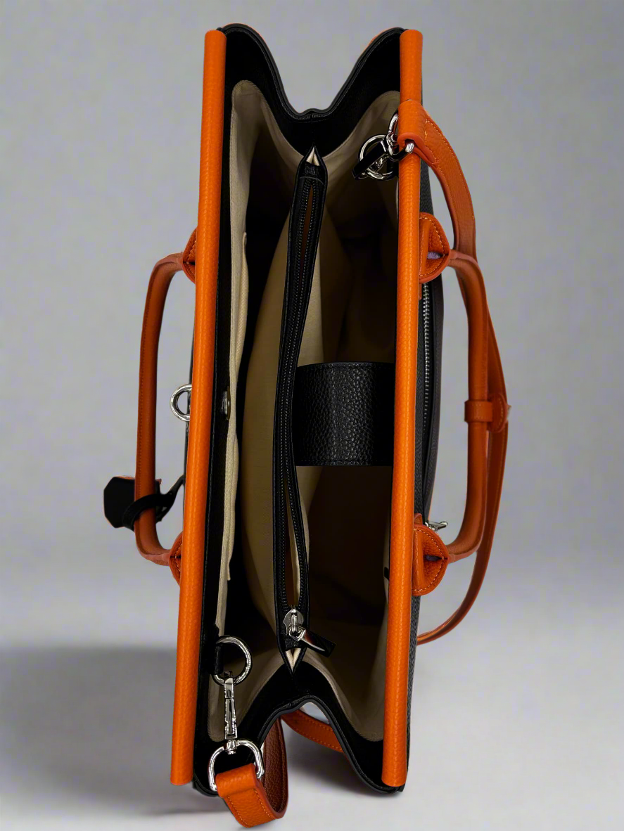 Sac fourre-tout THILLELI orange avec compartiments multiples et design élégant.