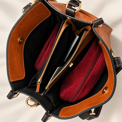 Sac AGGOUR K.ELEGANCE, intérieur organisé avec trois compartiments et compartiment central zippé